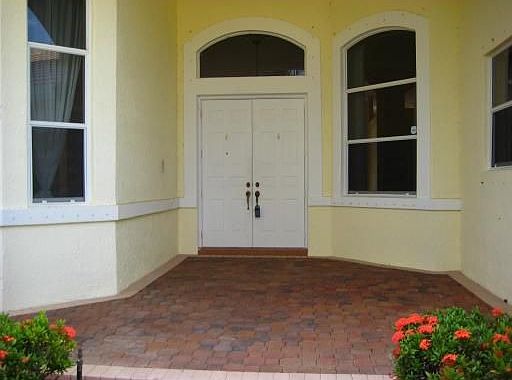 2nd image of 1360 Victoria Isle Dr