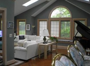 5501 Viewpoint Dr, Dayton, OH 45459