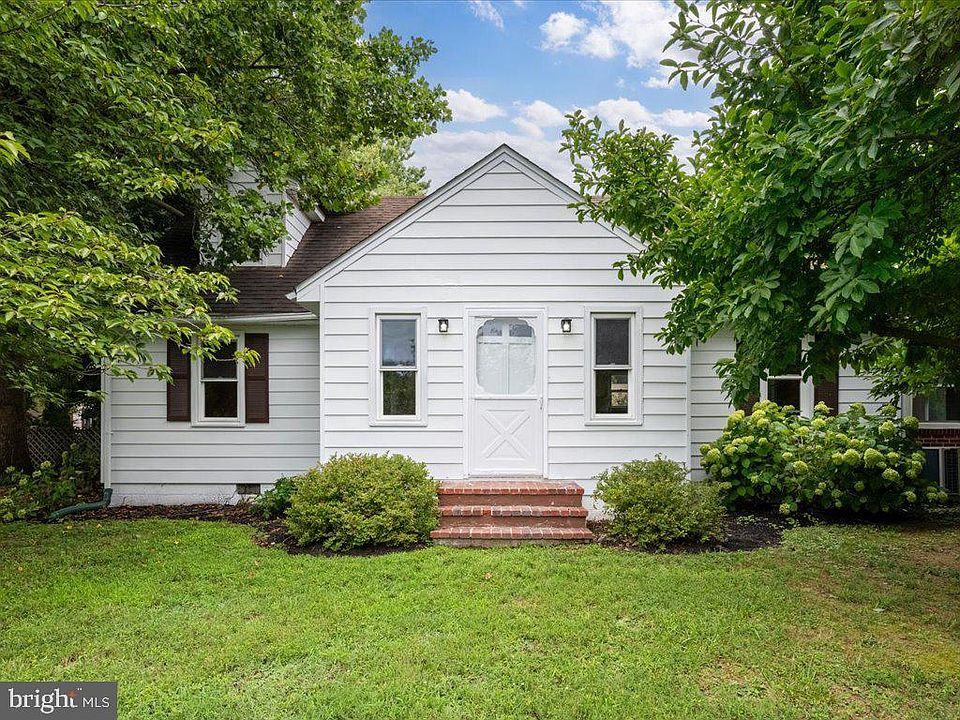 1st image of 5559 Park View Ave