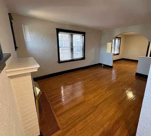 5448 Lisette Ave — Photo 2