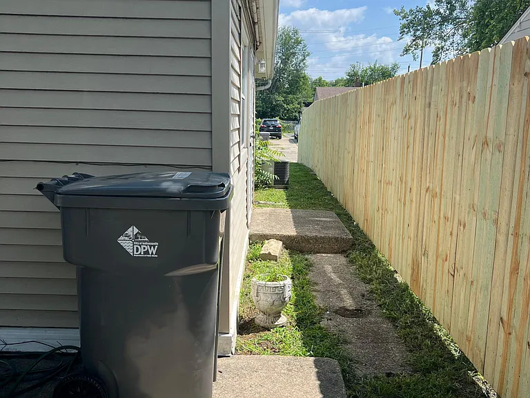 1442 E Lynn Dr — Photo 9