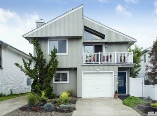 427 W Hudson St, Long Beach, NY 11561