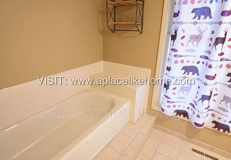 1140 SW Huntington Dr — Photo 20