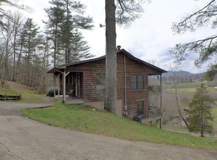 154 Chodl Ln, Franklin, NC 28734