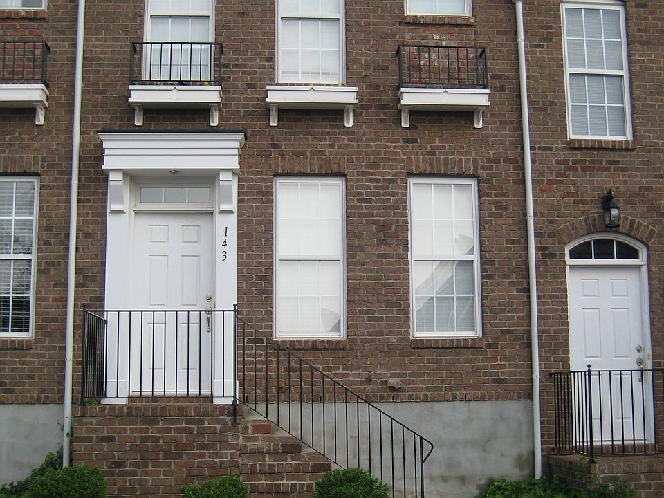 1st image of 143 Quarter Ln