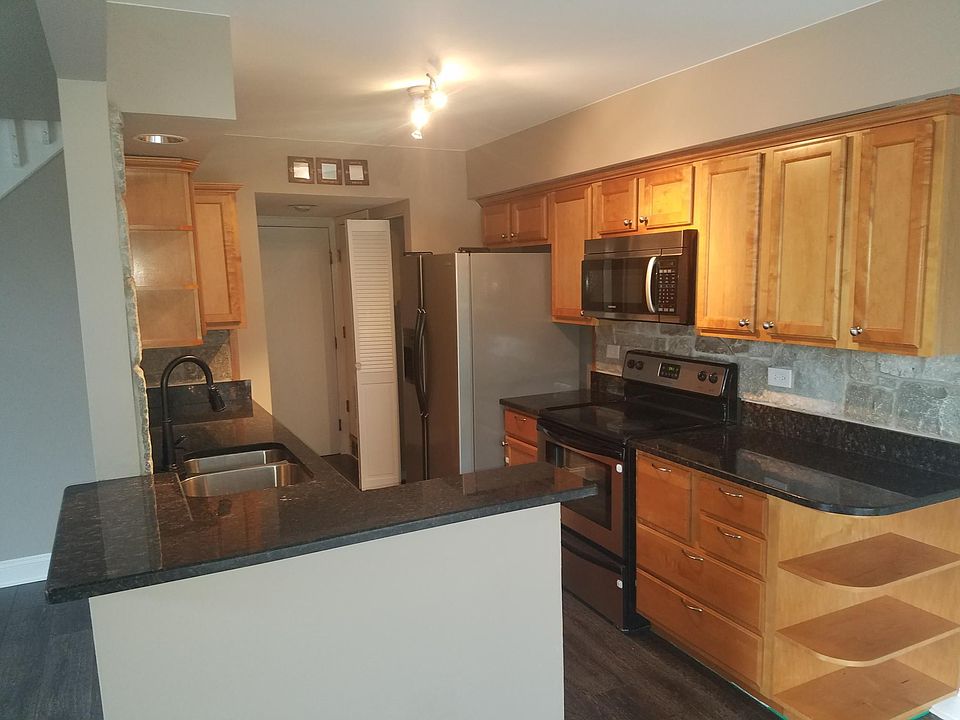 1st image of 1384 N Knollwood Dr