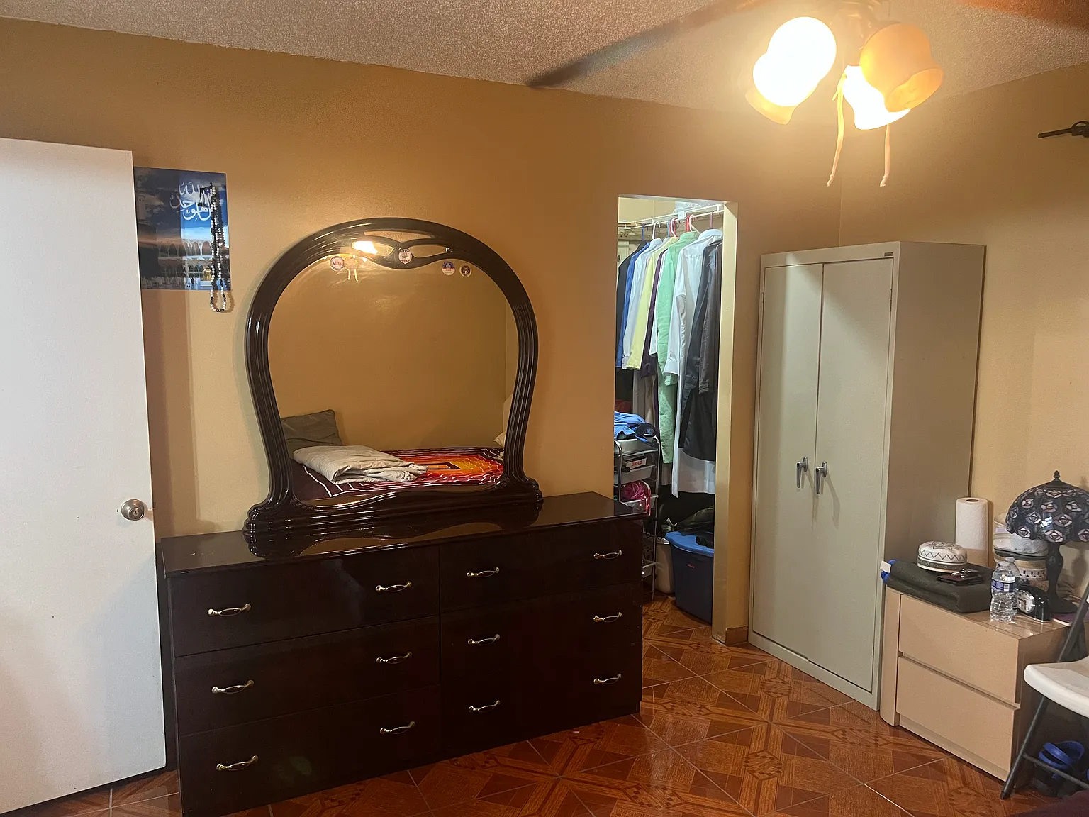 3 bed, 1812 sqft, $2,500 — Photo 4