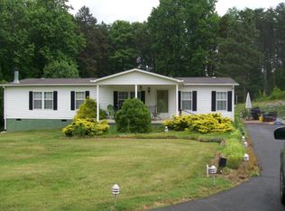 834 Lee Ford Camp Rd, Ridgeway, VA 24148