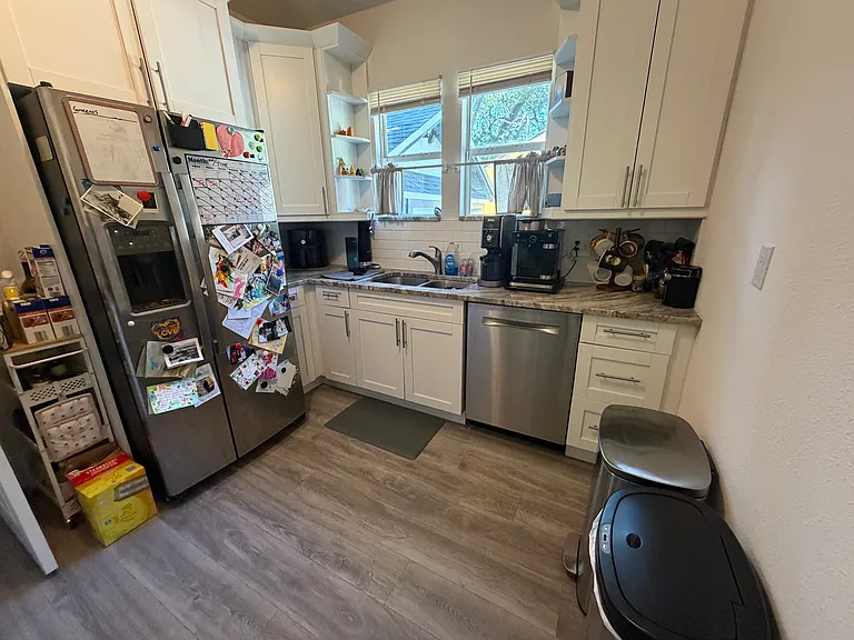 1150 Highland St S — Photo 5