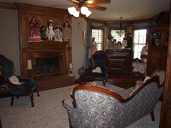 2nd image of 3050 NE Kingsbriar Dr
