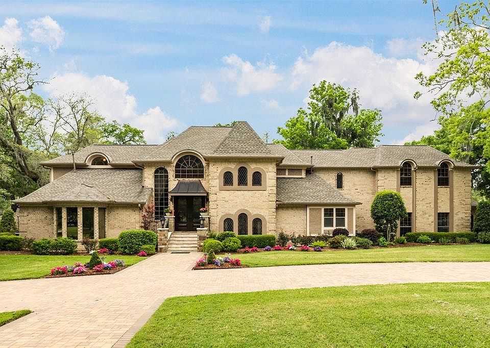1st image of 205 Cherrywood Dr