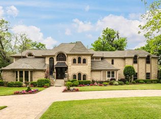 205 Cherrywood Dr, Lake Jackson, TX 77566