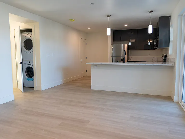 40rty on Colony — Photo 8