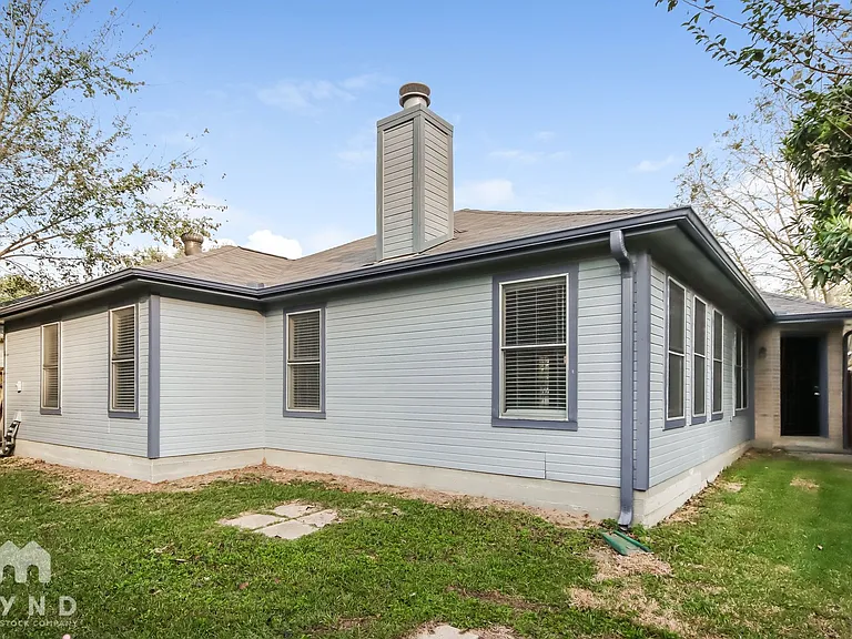 598 Orangewood Dr — Photo 15