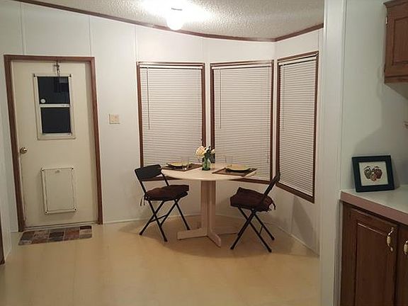 4th image of 4702 Indian Oak Blvd