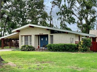 2109 Pin Oak Ln, Lake Charles, LA 70605