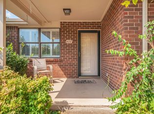 422 Deer Lake Dr, Nashville, TN 37221