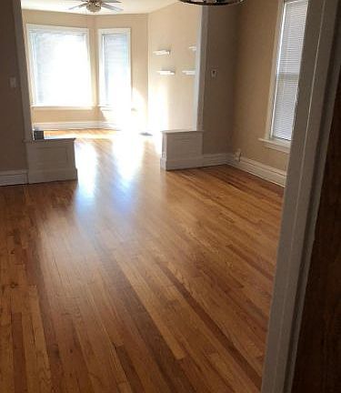 3rd image of 1212 W Cornelia Ave #2