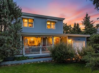 6054 107a St NW, Edmonton, AB T6H 2Y5