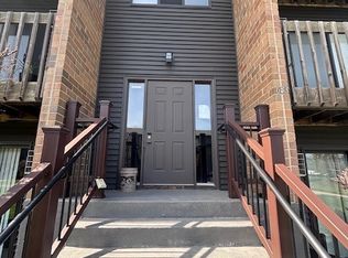 633 Virginia Rd APT 115, Crystal Lake, IL 60014