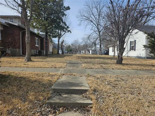 620 S Crawford St, Fort Scott, KS 66701