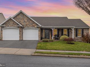 714 Heather Rdg, Manheim, PA 17545