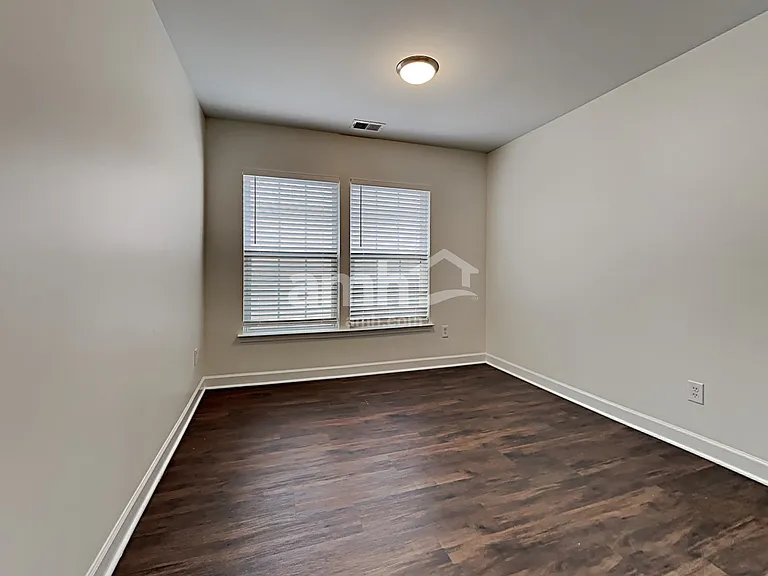 1035 Friartuck Trl — Photo 17