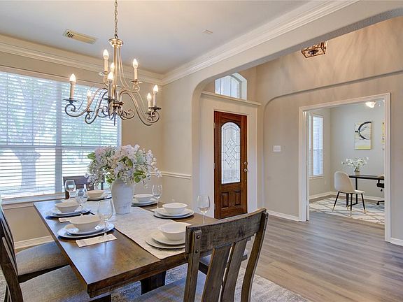 3rd image of 12812 Southern Manor Drive
