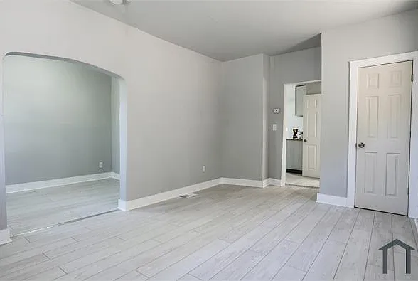 5003 Dalton Ave — Photo 2