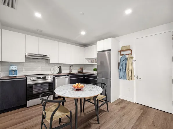 299 East 161st Street image 3 of 12