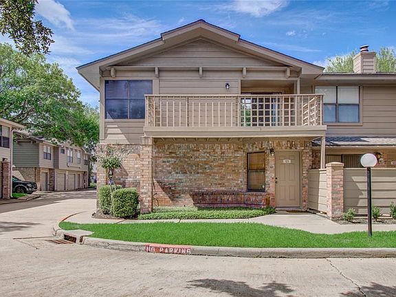 2nd image of 2711 Grants Lake Boulevard #121
