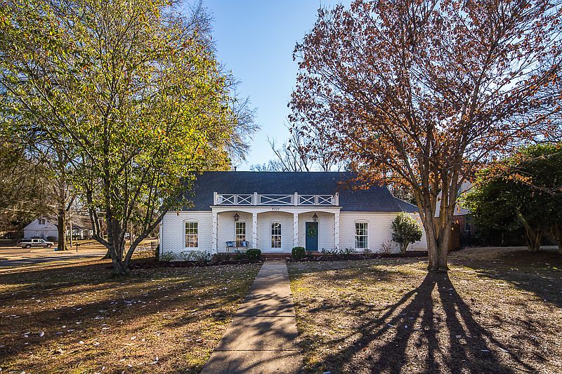 Listed by Jason Gaia