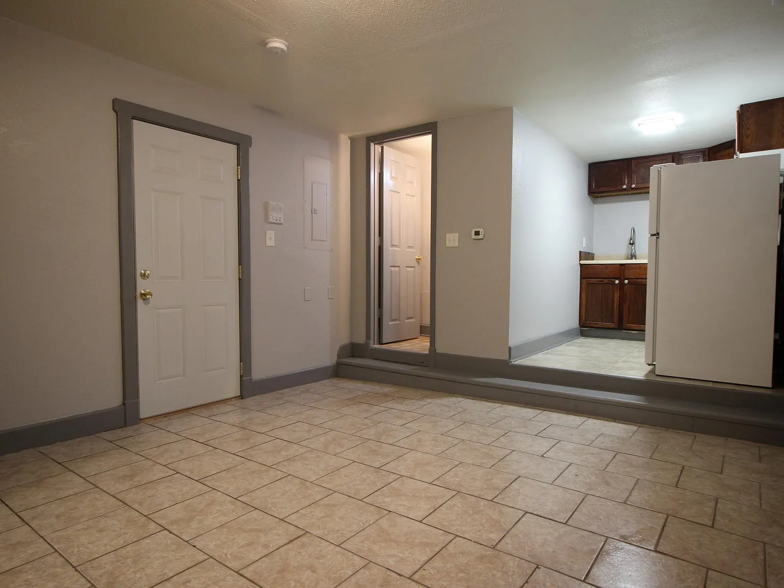 Studio, 450 sqft, $725 — Photo 2