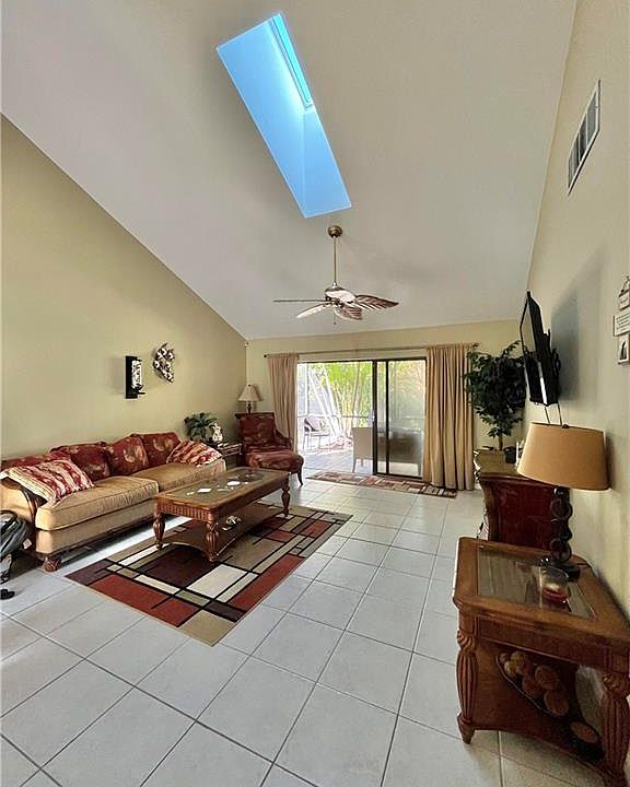 1st image of 214 Woodshire Ln #27