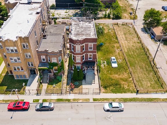 3rd image of 3539 W Grenshaw St