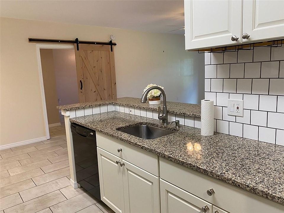 1st image of 5095 Fairways Cir APT I106