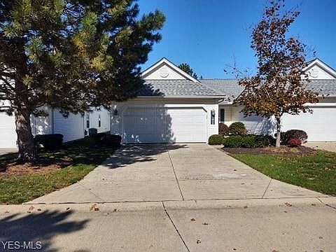 3rd image of 33928 Morning Glory Ln