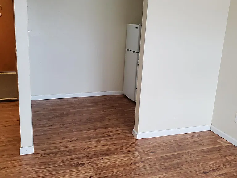 840 Spring Ave — Photo 16