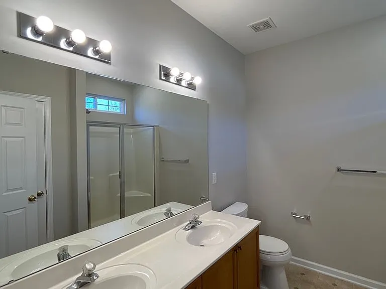 2140 Pineapple Ct — Photo 9