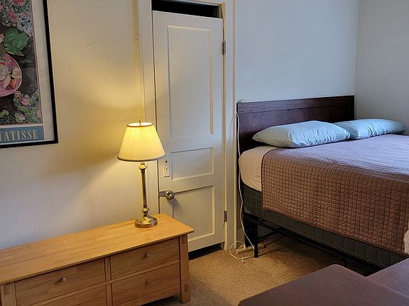4th image of 2529 Parkview Ave APT 3