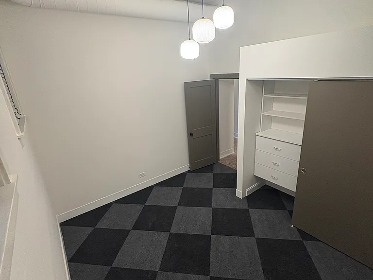 1513 N Western Ave #202 — Photo 7