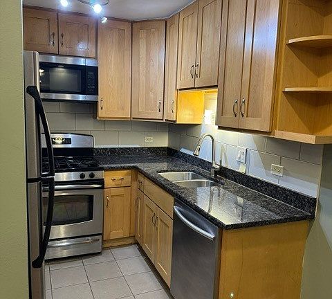 4th image of 247 N Neltnor Blvd APT E2d