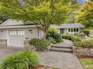 2027 77th Ave NE, Medina, WA 98039