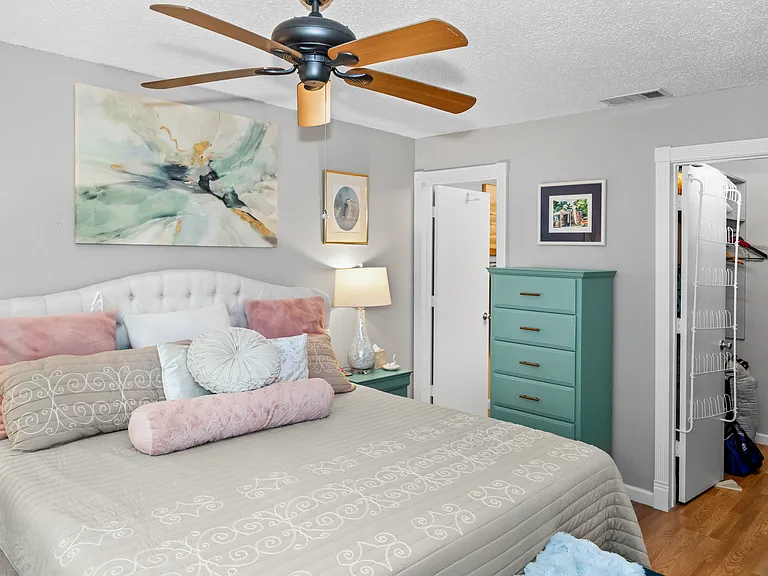 4633 Summerwind Dr — Photo 12