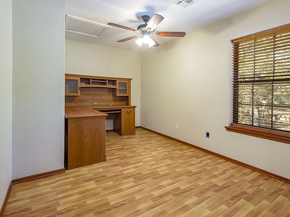 4th image of 2850 Ginger Dr