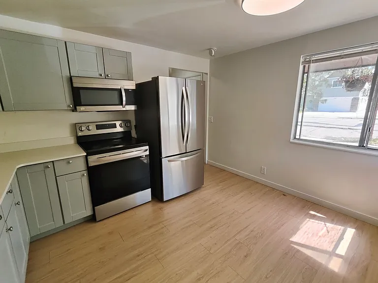 349-357 N 800 W — Photo 5
