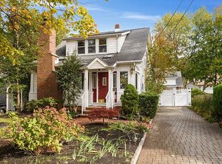 22 Upland Ave, Metuchen, NJ 08840