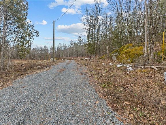 4th image of 337 Chapin Road