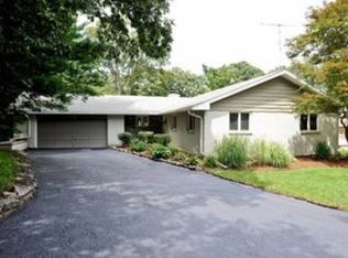 43W840 Old Midlothian Rd, Elburn, IL 60119