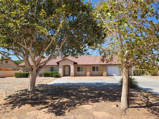 13130 Kiowa Rd, Apple Valley, CA 92308